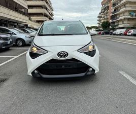 TOYOTA PORTE TOYOTA AYGO CONNECT 1.0 VVT-I 72 CV 5 PORTE X-PLAY LED NAVI KAMERA PDC CERCHI 16