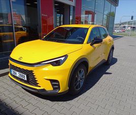 LEXUS LBX LEXUS LBX 1,5 BUSINESS HATCHBACK - HATCHBACK HYBRIDNÍ - BENZIN