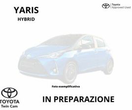 TOYOTA YARIS 1.5 HYBRID 5 PORTE TREND DEL 2021 USATA A LATINA