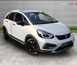 1.5 I MMD HYBRID CROSSTAR ADVANCE 5DR ECVT