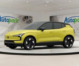 VOLVO EX30 PLUS AWD PERFORMANCE PURE ELECTRIC