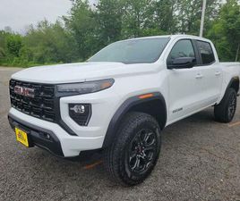 NEW 2025 GMC CANYON ELEVATION