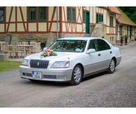 TOYOTA CROWN MAJESTA