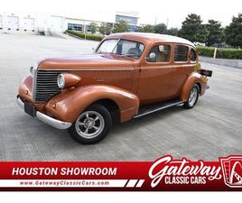 1938 PONTIAC SERIES 28 DELUXE TOURING SEDAN RESTOMOD FOR SALE