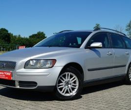 VOLVO V50 VOLVO V50 I 1,6 109 KM KLIMATRONIC HAK