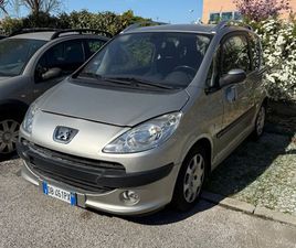 PEUGEOT 1007 1007 1.6 TRENDY 2TRONIC