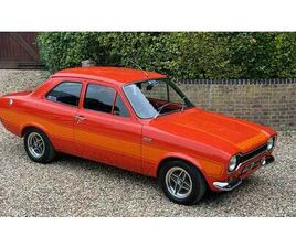 FORD ESCORT 1974 FORD ESCORT ROUGE MANUEL, 4 VITESSES CONDUITE À DROI...