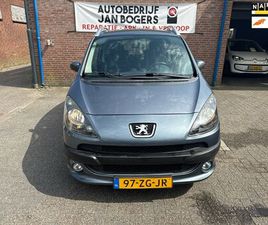 PEUGEOT 1007 1.6-16V SPORTY