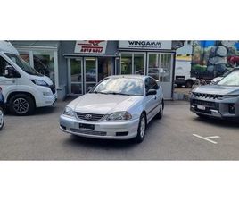 AVENSIS LIFTBACK 1.8 LINEA LUNA