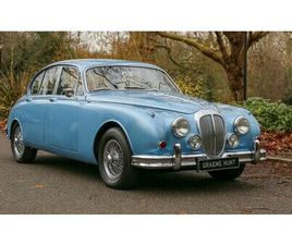 DAIMLER 250 1966 DAIMLER 250 V8 BLEU AUTOMATIQUE, 3 VITESSES CONDUITE...