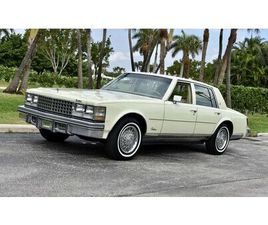 1976 CADILLAC SEVILLE BEIGE AUTOMATIQUE, 3 VITESSES CONDU...