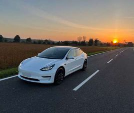 TESLA MODEL 3 PERFORMANCE PERFORMANCE DUAL MOTOR AWD