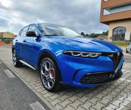 ALFA ROMEO TONALE SET TAVOLO IN LEGNO E 4 SEDIE