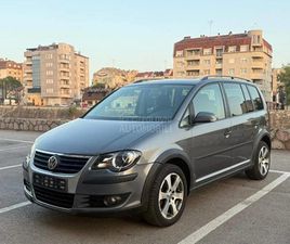 VOLKSWAGEN TOURAN CROSS 2.0 TDI 7SED