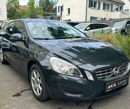 VOLVO V60 T3 VOLVO V60 KOMBI KINETIC NAVI|PDC|TEMPO|KLIMA