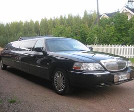 LINCOLN TOWN CAR