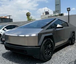 TESLA CYBERTRUCK 0.0 547KM AWD