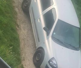 RENAULT CLIO CLIO 2 PHASE 2 1.2 ESSENCE ROULANTE