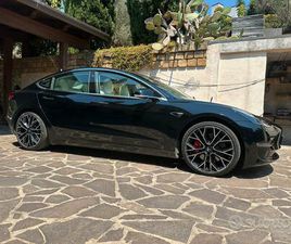 MODEL 3 LONG RANGE PERFORMANCE AWD