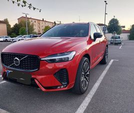 VOLVO XC60 B4D FWD R DESIGN,PANORAMA,HARMAN-KARDON, 2022 GOD.