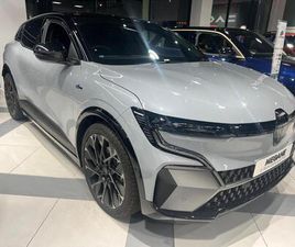 COMFORT RANGE 60KWH TECHNO ESPRIT ALPINE AUTO 5DR