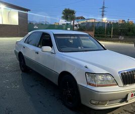 TOYOTA CROWN MAJESTA