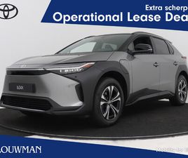 TOYOTA BZ4X DYNAMIC 71 KWH BI-TONE + PANORAMISCH DAK ACTIEPRIJS NU OF NOOIT