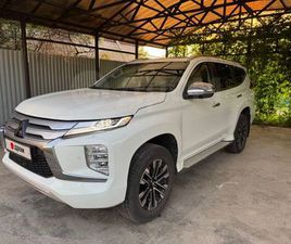 MITSUBISHI MONTERO
