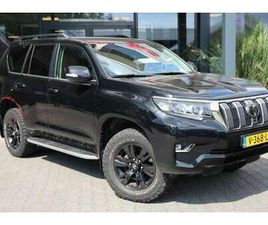 2.8 D-4D 5DRS LOUNGE B/E TREKKER A/T 5 SITZ VAN