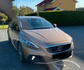 VOLVO V40 CROSS COUNTRY D2 VOLVO V40 CROSS COUNTRY D2 GEARTRONIC SUMMUM