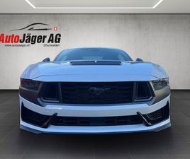 MUSTANG FASTBACK 5.0 V8 DARK HORSE AUTOMAT