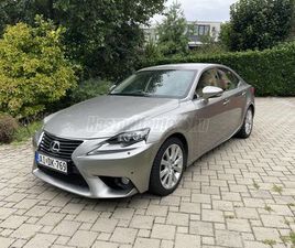 LEXUS IS 300H LUXURY (AUTOMATA) NAVIGÁCIÓ! KAMERA! MEMÓRIÁS FŰTHETŐ BŐR! KORMÁNYFŰTÉS!