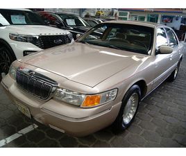 FORD GRAND MARQUIS DIGITAL 1998. IMPECABLE.