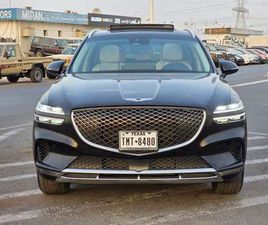 GENESIS GV70 2023 MODEL 2.5L ENGINE PANORAMIC ROOF AND 4X4