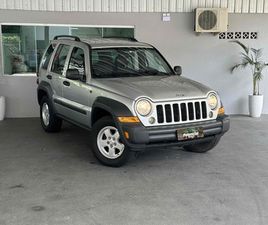 JEEP CHEROKEE JEEP CHEROKEE 3.7 SPORT 4X4 V6 12V GASOLINA 4P AUTOMÁTICO