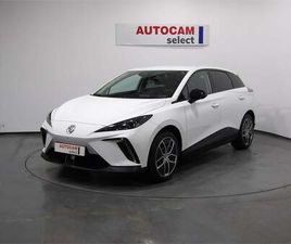 MG MG4 MG4 LUXURY 64KWH
