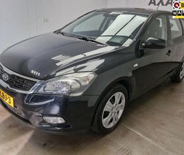 KIA CEED KIA CEE'D - 1.6 CRDI X-ECUTIVE GARANTIE UNIEKE KM SUPER NETTE AUTO