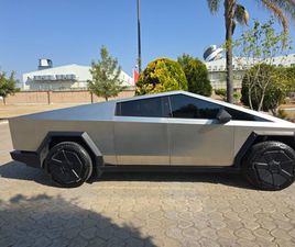TESLA CYBERTRUCK 0.0 547KM AWD