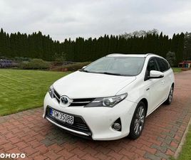 TOYOTA AURIS 1.8 HSD LUNA