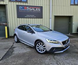 VOLVO V40 CROSS COUNTRY D2 2.0 D2 NAV PLUS AUTO EURO 6 (START/STOP) 5DR