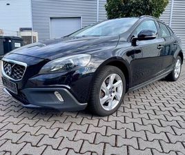 VOLVO V40 CROSS COUNTRY D3 VOLVO V40 D3 CROSS COUNTRY YOU! AUT. - XENON+SHZ+PANO