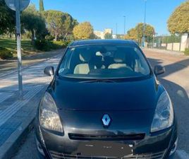 RENAULT - GRAND SCÉNIC