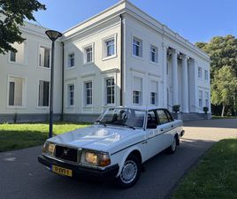 VOLVO 240 VOLVO 200-SERIE 240 2.3 GL AUTOMAAT '84 161000 KM ! UNIEK !!