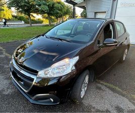 PEUGEOT 208 1.2 82CH ESSENCE PREMIUM PACK 2 PLACES 1ER MAIN 83500KMS