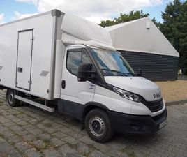 IVECO DAILY ORYGINAL HI-MATIC 3.0 180KM SUPER STAN TENSA 2022 ROK MIKOLÓW CENTRUM • OLX.PL