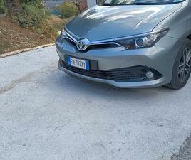 TOYOTA AURIS TOYOTA AURIS HYBRID