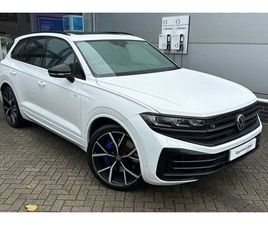 VOLKSWAGEN TOUAREG - 3.0 V6 TSI EHYBRID 4MOTION R 5DR TIP AUTO