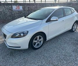 VOLVO V40 2.0 D2 MOMENTUM