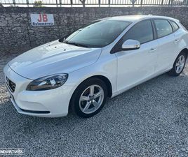 VOLVO V40 2.0 D2 MOMENTUM