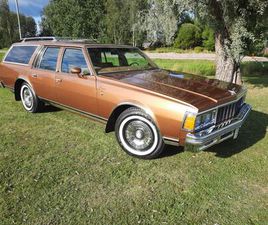 STATIONWAGON - 1979